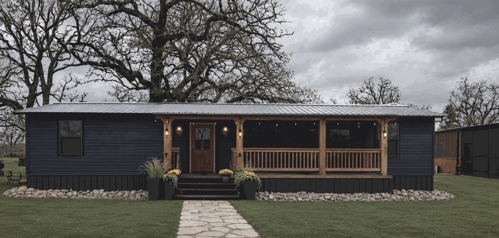Comet Cabin
