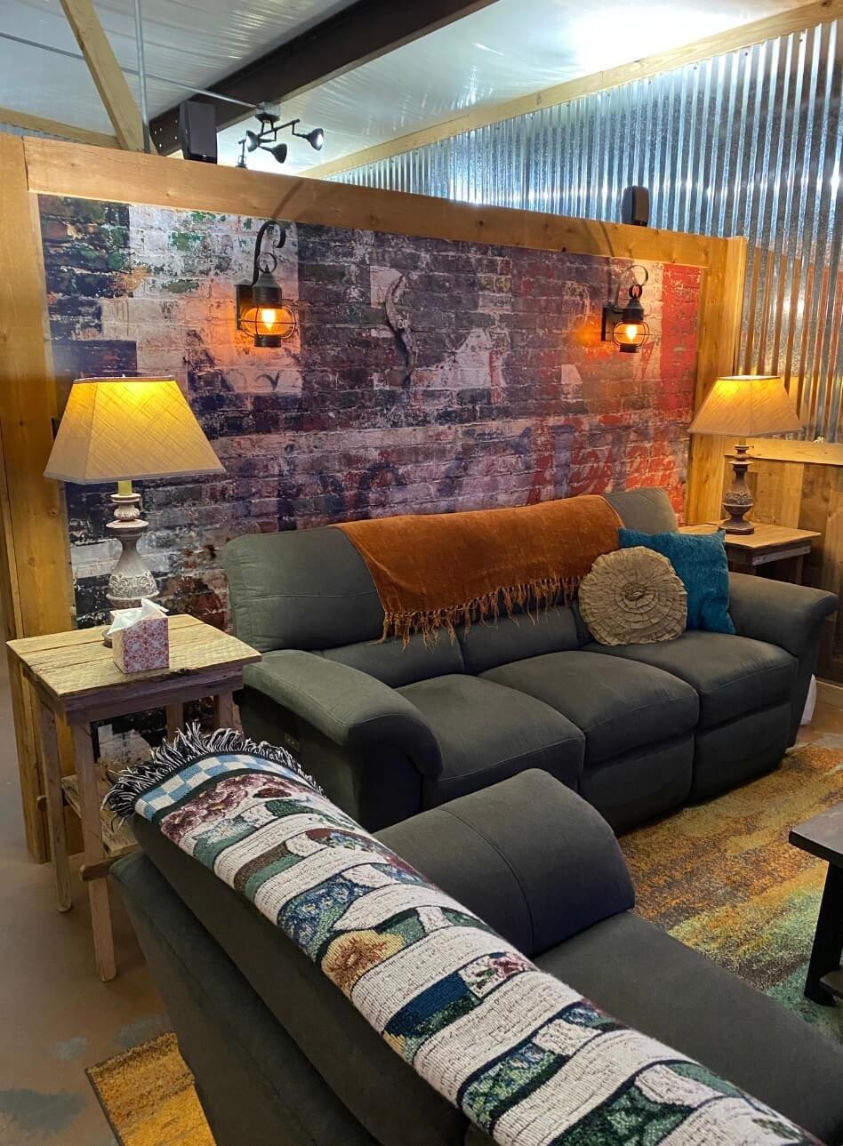 gallery-main-image